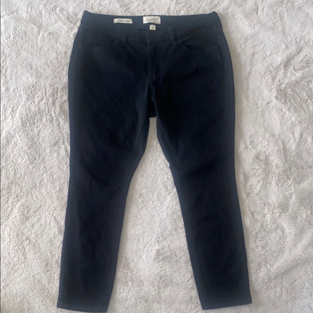 Universal Thread Black Ankle Cropped Jeans Modern Fit
